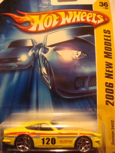 Hot Wheels 2006-036 New Models YELLOW Datsun 240Z Y5 Wheels 1:64 Scale