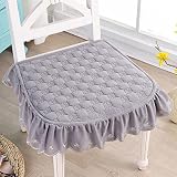Ajuste seguro: cojín de silla con patrón de costura con hermosos volantes. Utilizamos relleno de algodón grueso para proporcionar la cantidad perfecta de cojín para su silla de interior dura. Con correas elásticas, el cojín se sujeta de forma segura a la silla para un posicionamiento perfecto.