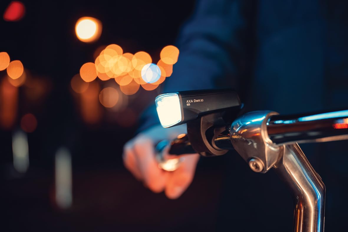AXA Fahrradlicht Dwn 30 Lux, USB Aufladbar, 11 Stunden Leuchtdauer, Batterieanzeige, StVZO Zugelassen