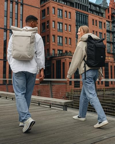 LARKSON Rucksack Damen & Herren Schwarz - No 4 Large - Rolltop Backpack 21 L mit 16 Zoll Laptopfach Uni, Arbeit & Fahrrad - Großer Reiserucksack mit Trolley Strap