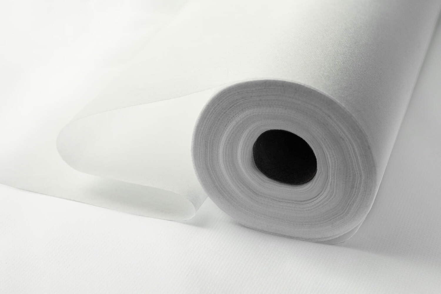 Générique Nappe Spunbond Intissée en Rouleau, 120 x 50 M, Blanc, 55 g/m², pour Mariages, Événements Professionnels, Traiteurs, Restaurants