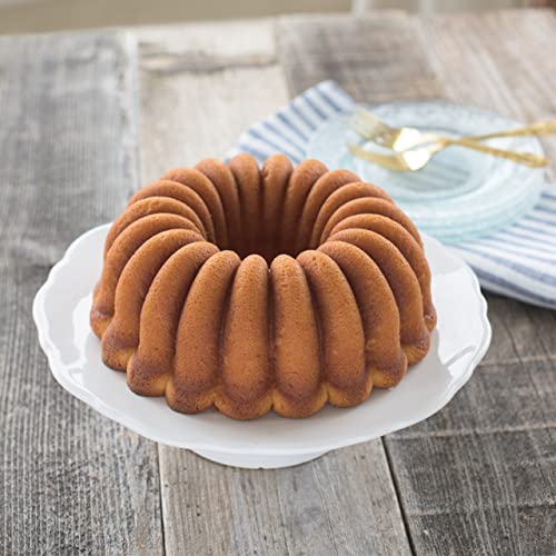 Image of Nordic Ware Elegant Party Bundt Pan, 22.3 x 9.3 cm, Gold (Pack of 3)