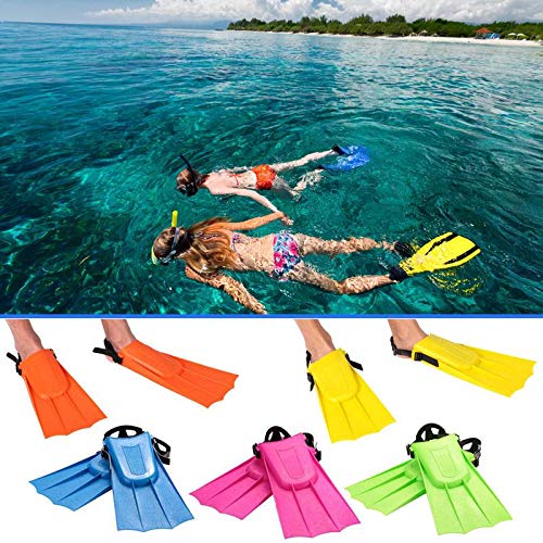 1 Pair Adjustable Toddler Learn Flippers Fins Short Floating Training Swimming Fins Children for Travel Fins for Diving Swimming Scuba Snorkeling and Watersports – Random Color