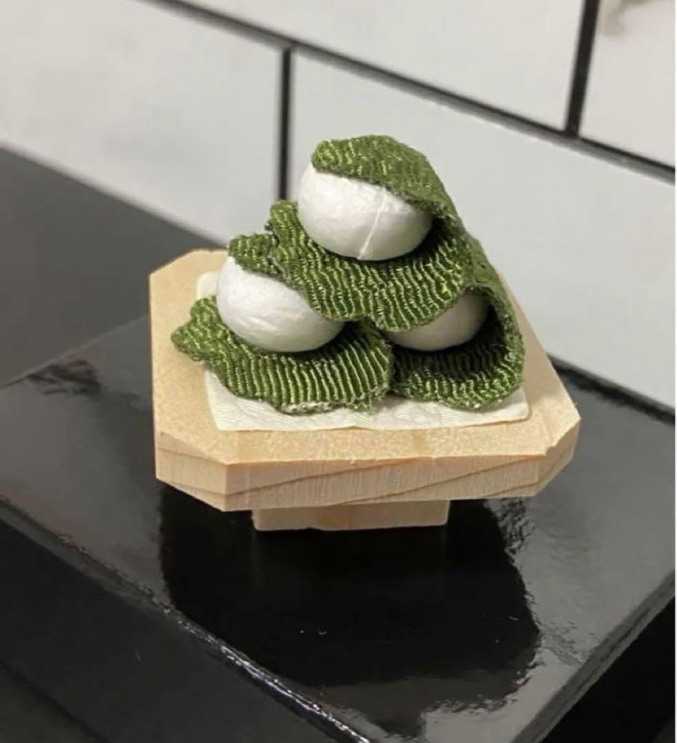 Amazon | 端午の節句 兜飾りセット ちりめん 菖蒲、柏餅 初節句 かぶと
