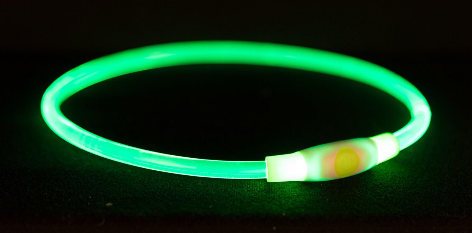Flash Leuchtring USB – grün, S–M (40 cm, Ø 8 mm), spritzwassergeschützt