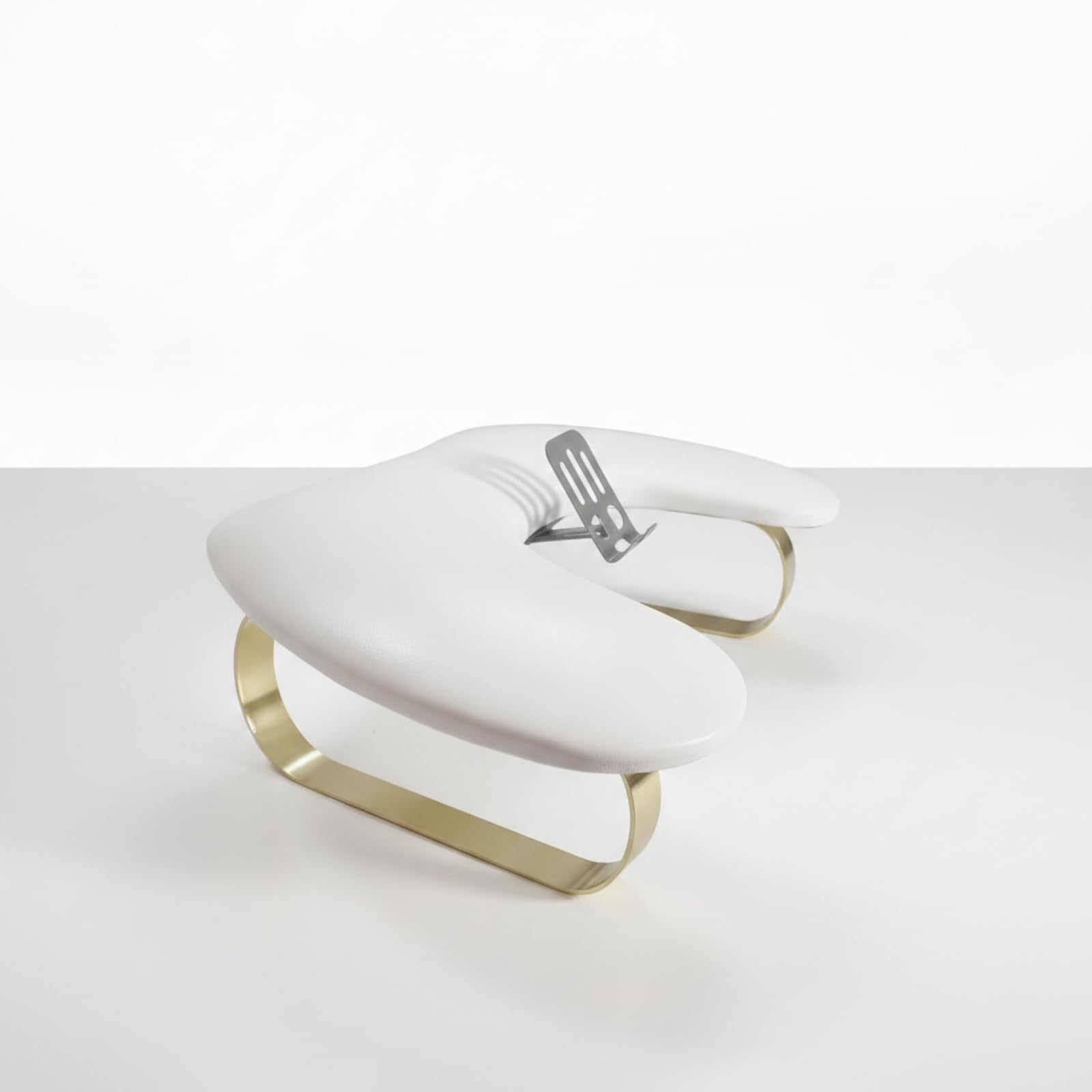 Cuscino Supporto Unghie Poggiapolso Poggiabraccio Poggiadito Base Manicure con Supporto Smartphone Morbido Rivestimento in Pelle PU E Telaio in Ferro Stabile Adatto per Salone Casa Regali
