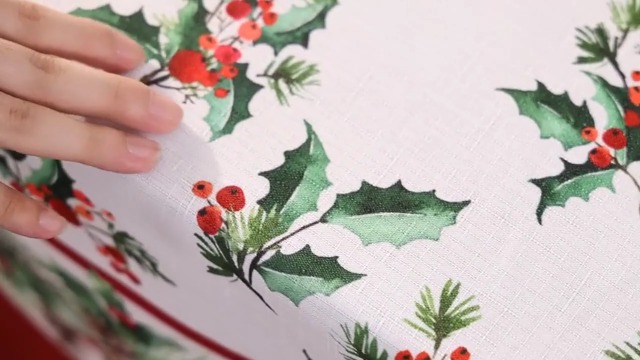 Servilletas de Tela Navideñas Nature’s Poinsettia Set de 4 miniatura 7