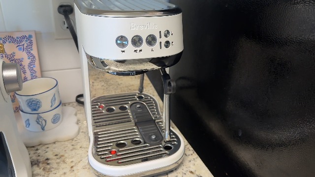 Watch Breville Bambino plus and smart grinder pro review on Amazon