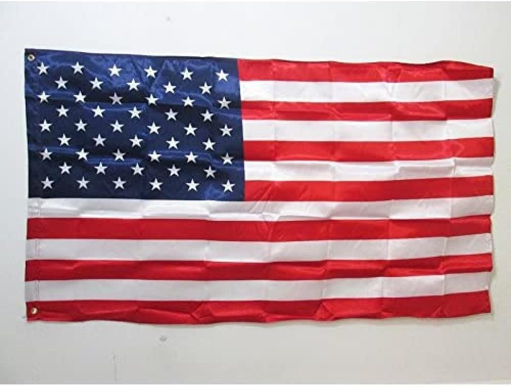 3 X 5' American Flag With Pole Bandiera Americana 3x5 Piedi Ricamata - 100% Poliestere, Made In USA, Ideale Per Esterni Scritta Liberty - Foto 7