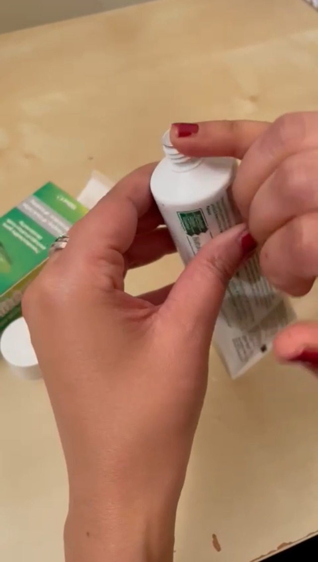 Watch Review Of The AloeDent Whitening Toothpaste 100ml on Amazon Live