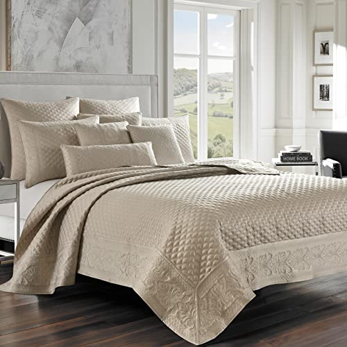 Five Queens Court Lincoln Cal King Coverlet, Pearl, 108X94