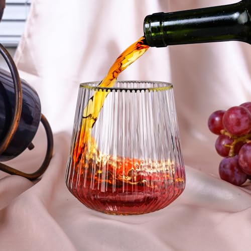 Image of Lueumxc 40 Pack Plastic Ribbed Wine Glasses, 14Oz Origami Disposable Wine Glasses Unbreakable Clear Plastic Cocktail Glasses Recyclable Shatterproof Reusable Wine Cups (14oz-Gold Rim 40pack)