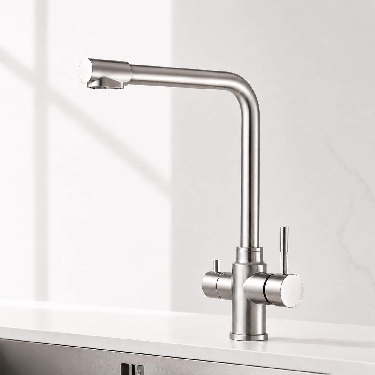 VICTOVA Grifo Cocina 3 Vías para Ósmosis Agua Fría y Filtrada | Canal independiente para agua filtrada · Agua fría y caliente · Giro 360° · Acero inoxidable · Cartucho cerámico