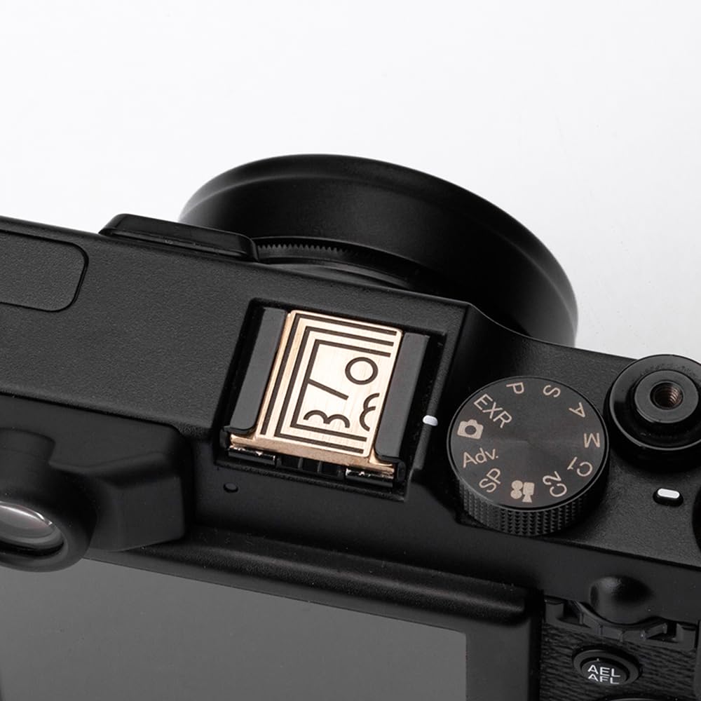 Abstract Graffiti Style hot Shoe Cover Shutter Decorative Button for Fujifilm XT200 XPRO3 XPRO2 XT4 XT5 XE3 XE4 XT50 XT30 XT200 XT20 X Series (Copper Alloy-Hot Shoe Cover)