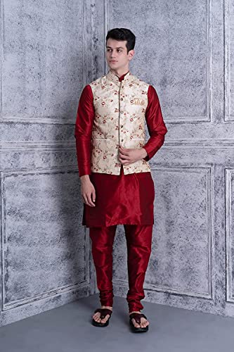 Image of Uri and MacKenzie Men's Silk Blend Kurta Pyjama with Stylish Embroidered Ethnic Jacket