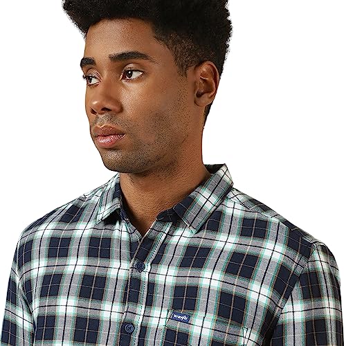 Image of Wrangler Men's Checkered Regular Fit Shirts