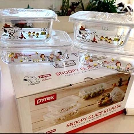 Amazon Co Jp スヌーピー Pyrex パイレックス 耐熱ガラス保存容器 4個セット ホーム キッチン