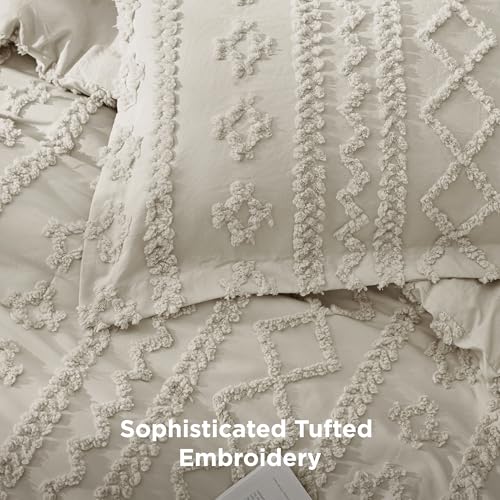 Image of Bedsure Tufted Boho Comforter Set Full Size - Linen Boho Bed Set, GentleSoft 3 Pieces Farmhouse-Style Embroidery Bedding, Gifts for Woman, Soft Jacquard Kids' Full Comforter for All Seasons