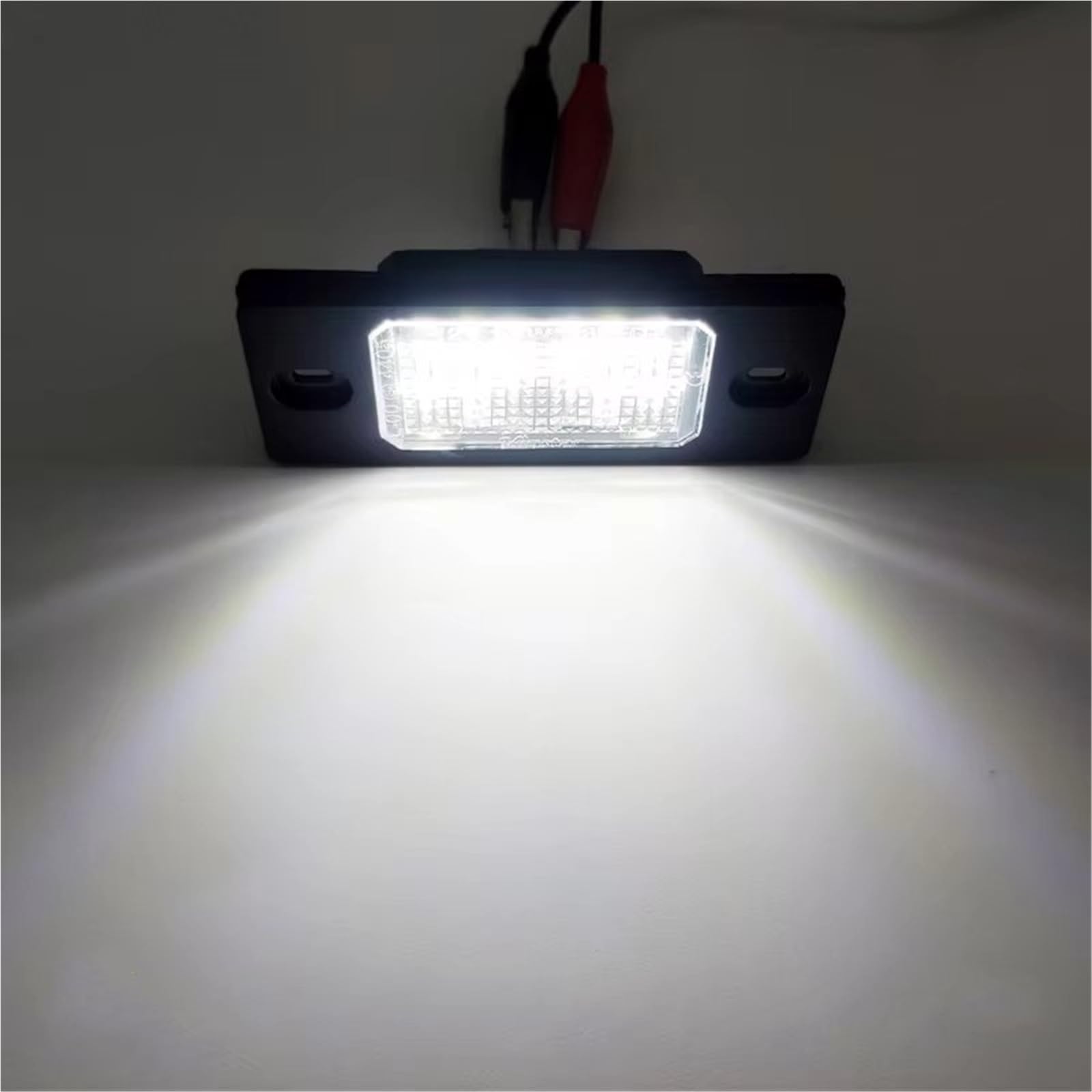 Luz de matrícula para VW Touareg Tiguan Golf Passat Bora Sedán Lámpara de matrícula de 12V Luz de matrícula blanca