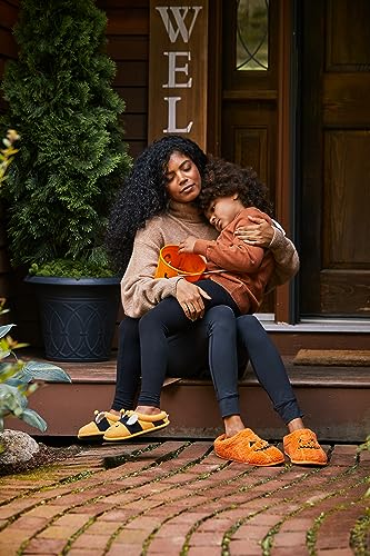 Dearfoams Unisex-Adult Spooky Fuzzy Halloween Pumpkin Jack O Lantern Slipper3