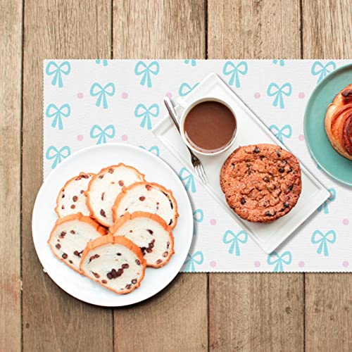 Sets de table en ruban bleu pour tables à manger et repas conviviaux
