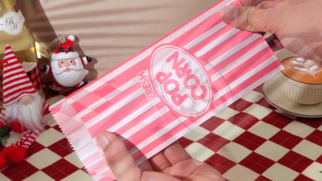 Image of Sherr 500 Pcs 2oz Popcorn Bags Bulk Pink Retro Stripes Disposable Popcorn Bags for Circus Carnival Party Favors Movie Nights Birthday Party Event Supplies Machine Accessories