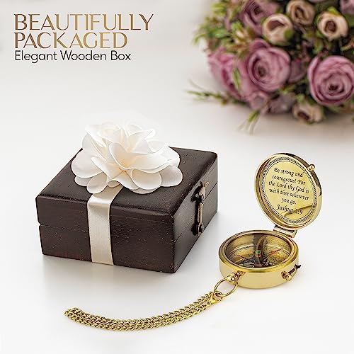 Brújula de Latón 'God is My Guide' con Caja de Exhibición - Regalo Religioso Grabado para Hombres y Mujeres - Regalo de Bautizo, Confirmación y Comunión para Niños miniatura 7