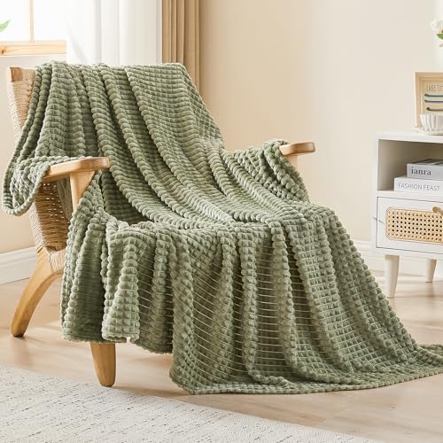 Image of EMME Fleece Blanket, 3D Jacquard Throw Blanket for Couch and Bed, Soft Cozy and Fluffy Blankets Lightweight Luxury Flannel with Geometric Grid Design (Forest Green, 50 inch x 60 inch)