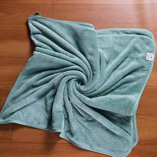 Image of Fezora Microfiber Towels for Bath-Soft Coral Fleece Towel with Extra Soft Plush & Quick Dry Large Size Towels Hook Quick Dry Super Absorbent-Bath Towel for Men and Women-70 x 140 cm (Firogi)