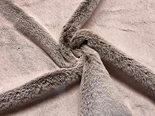 Tissu fausse fourrure de luxe pour coudre des plaids et vestes d'hiver cozy
