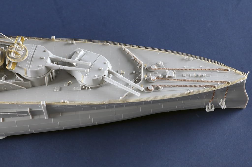Trumpeter 05379 - Modello in plastica con risoluzione HMS della corazzata britannica 1/350