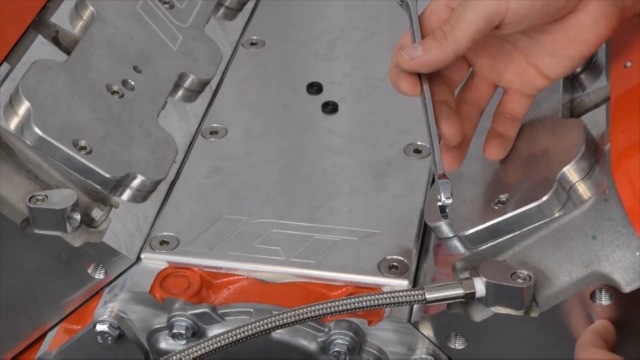 3 Throttle+Bypass+Coolant+Crossover+551694H