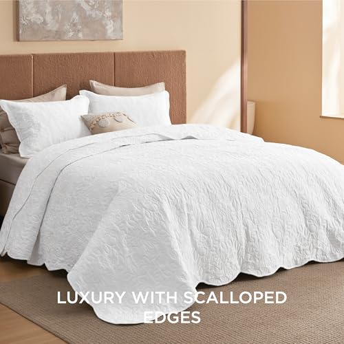 Image of Bedsure Quilts Queen Size - Ultra Soft Pre-Washed Cloud-Like Bedding, All-Season Lightweight Comforter for Country Bedroom, Leaf Design Coverlet in Pure White, 90 x 96 Inches
