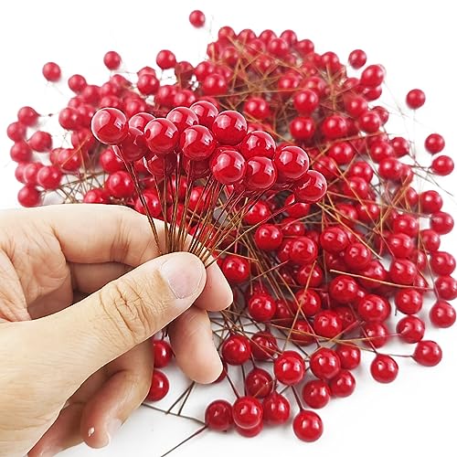 GXXMEI 300PCS Artificial Holly Berries, Mini 10 mm Fake Berries Decor on Wire for Christmas Tree Decorations Flower Wreath DIY Craft Use (Red)