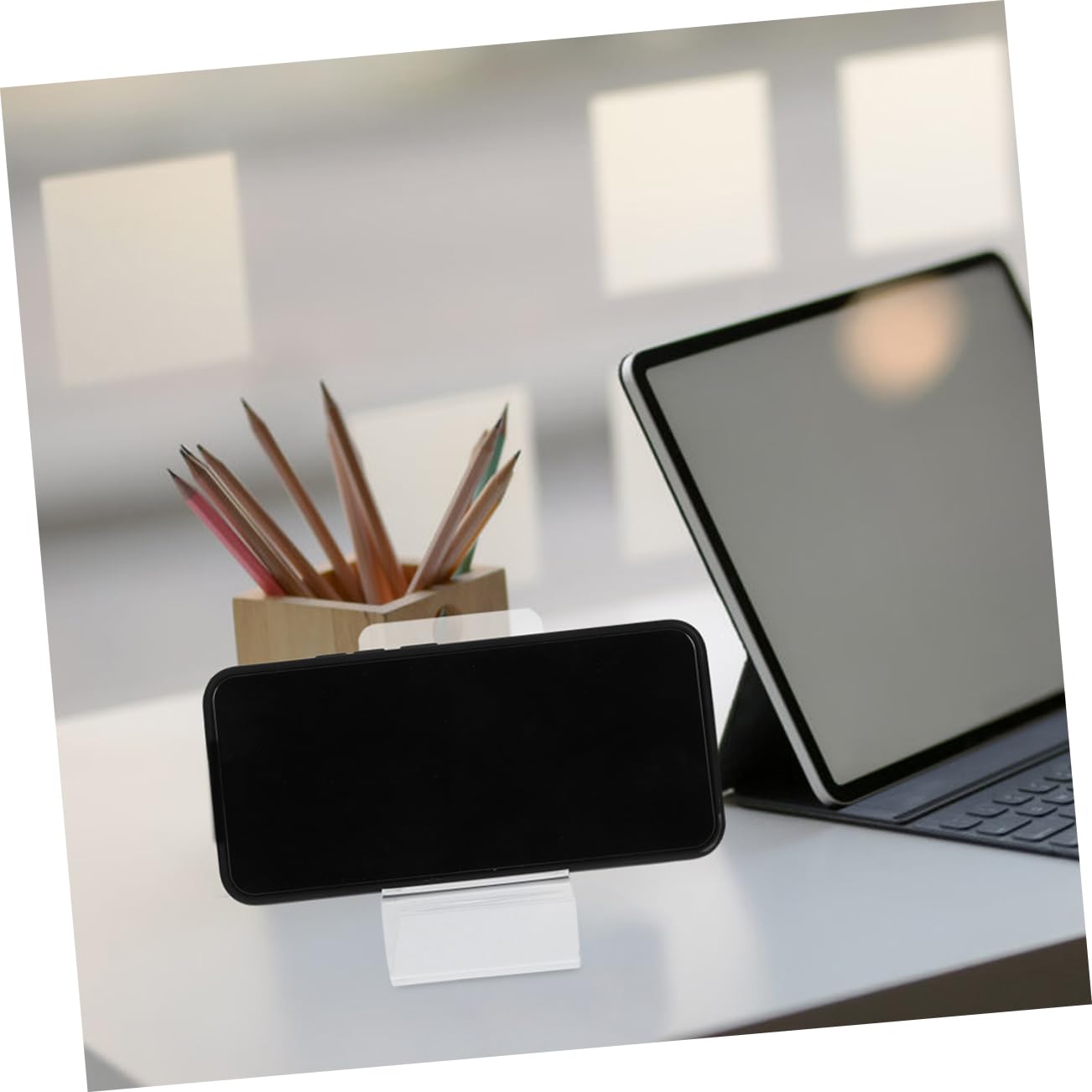 Soporte para Teléfono Móvil Uso Manos Libres Transparente de Escritorio Compatible con Varios Modelos 15 Unidades, Acrílico Resistente, Compacto para Oficina y Hogar