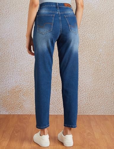 Image of Amazon Brand - Symbol Women's Loose Flared Jeans | Mid Rise | Cotton Blend Stretch | 5-Pocket (Available in Plus Sizes)