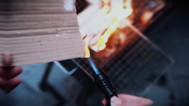 Encendedor portátil pequeño con ventana visual para combustible miniatura 7