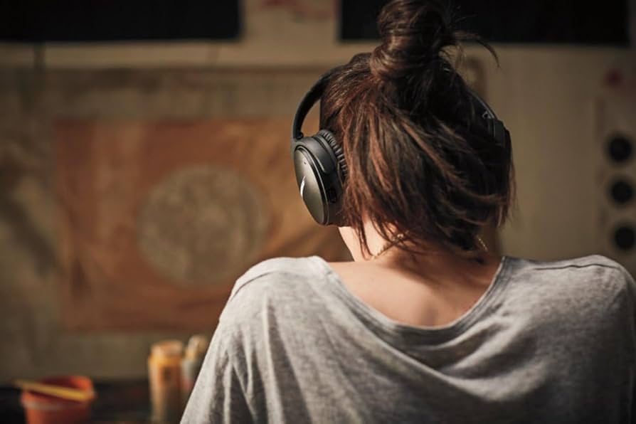 【未開封】Bose QuietComfort 35 II BLACK Amazon.com: Bose QuietComfort 35 II Wireless Bluetooth Headphones