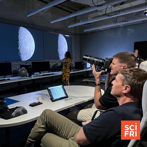 Planning your photo ops for a trip around the moon