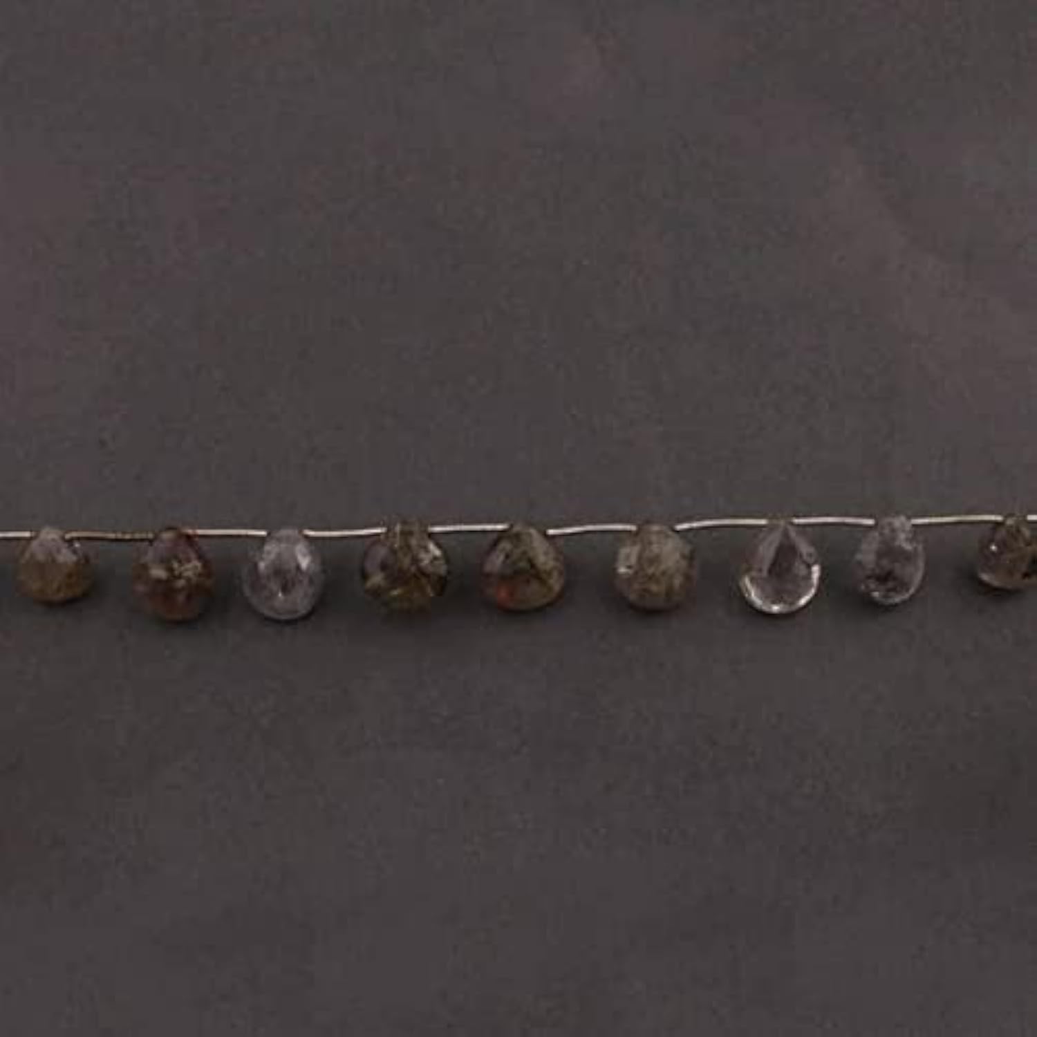 Golden Rutile Faceted Heart Shape Beads en fil de 10 pouces pour bijoux