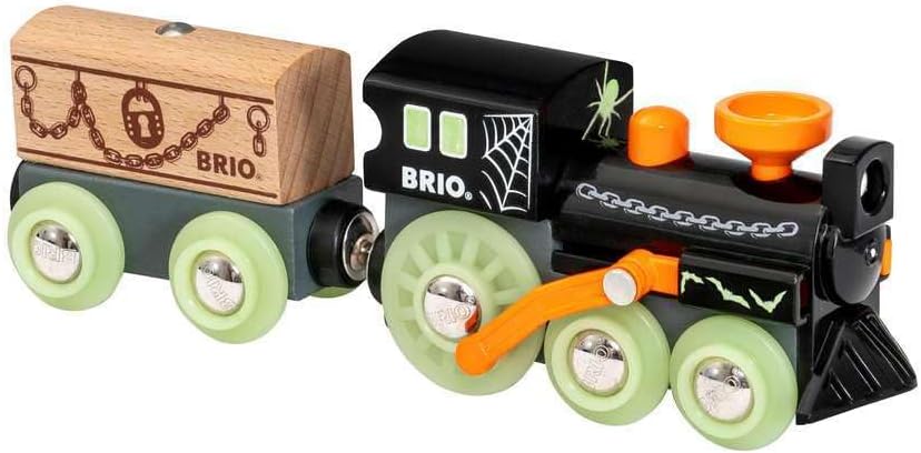 BRIO Geisterzug Glow in the Dark Ghost Train - Wooden Magnetic Locomotive with Treasure Chest for Kids 3+