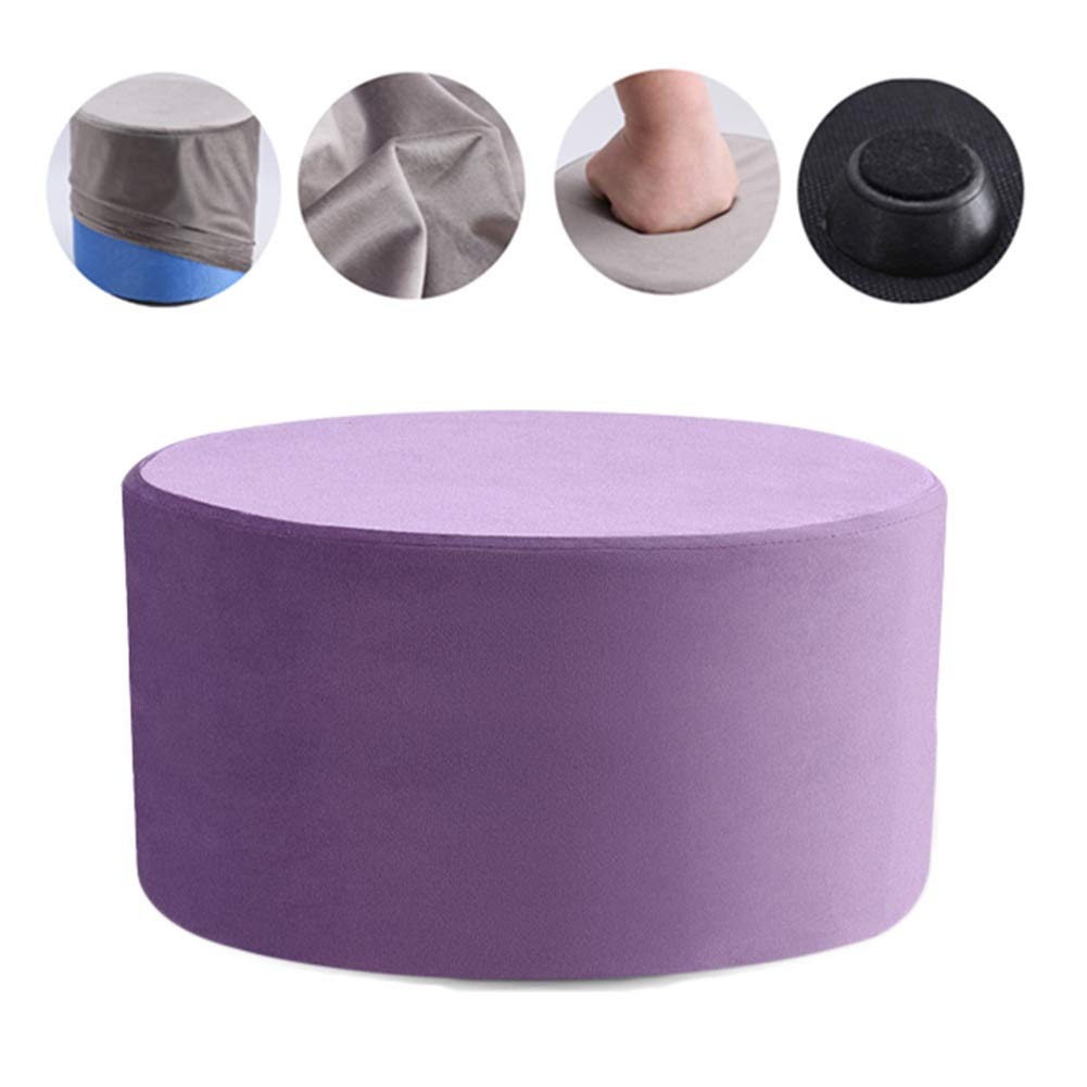 Ottoman rond rembourré bleu avec finitions soignées pour assise de salon moderne