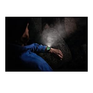 Garmin fnix 7 Pro Sapphire Solar, Multisport GPS Smartwatch, Built-in Flashlight, Solar Charging Capability, Black