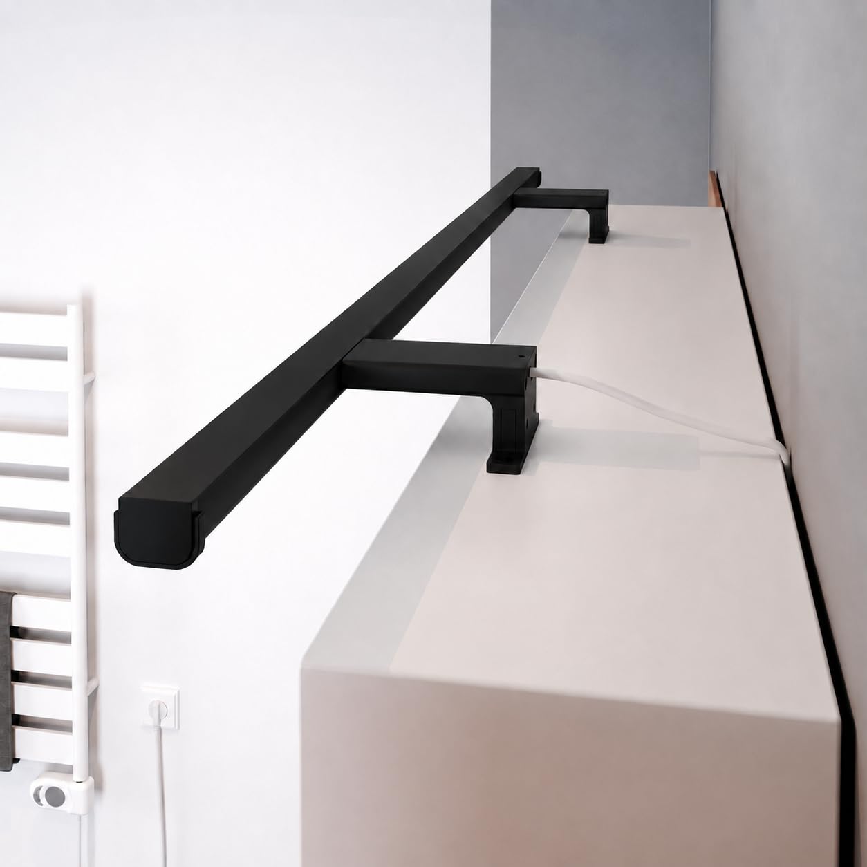 kalb Lumenia, LED Spiegelleuchte, LED Badezimmerleuchte, 100cm Spiegellampe, IP44, schwarz, Spiegel & Schrankmontage, energiesparend, blendfrei, 230VAC, zwei Montagefüße, extra stabil, warmweiß
