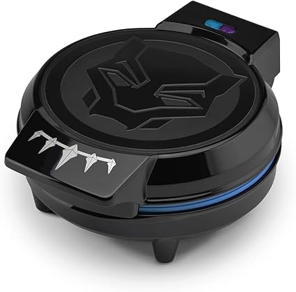 Amazon Com Marvel Mvb 250 Maquina Para Hacer Gofres De Pantera Negra 7 0 In Hogar Y Cocina Amazon Com Marvel Mvb 250 Maquina Para Hacer Gofres De Pantera Negra 7 0 In Hogar Y Cocina
