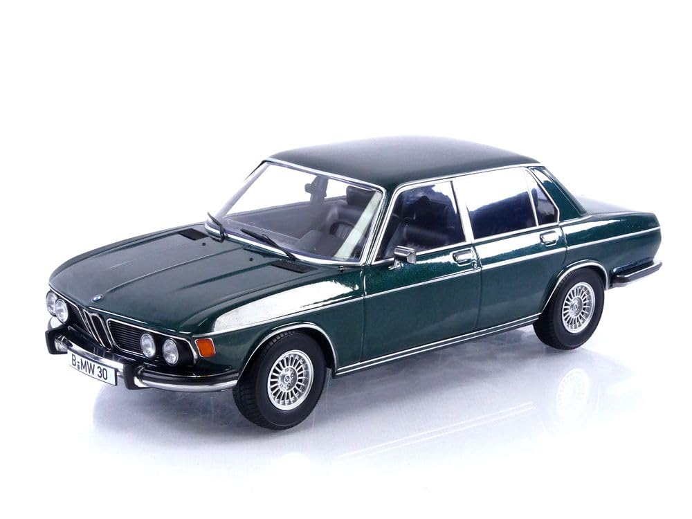 Kk Scale Models - BMW 3.0 S E32 Series - 1971-1/18