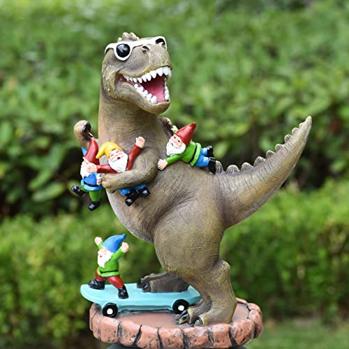 ACHYHAVIN Garden Statue Outdoor Decoration Cool Dinosaur Play Skateboard with Gnomes Figurines Indoor Outdoor Decor Art for Patio Lawn Yard Housewarming Garden Gift