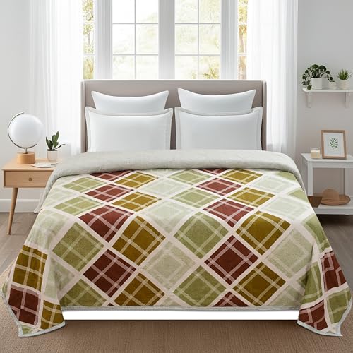 Image of Home Stylish Luxury Ultrasonic Punch AC Comforter Blanket - Quilted Microfiber Floral Pattern, Lightweight Breathable Hypoallergenic All‑Season Blanket for Bedroom, Travel (228x228 Cm) Trangle Multi