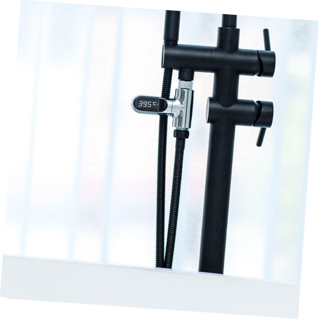 LED Duschwassertemperaturmesser mit LED Display Drehbar Batteriefrei Präziser Sensor Einfache Installation Sicherer Langlebiger Messbereich Geeignet für Babybad