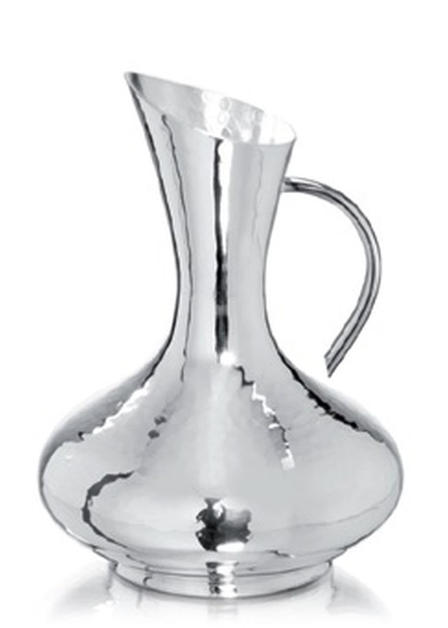 Jarra de vino de plata con asas estilo martillado cod.40.01022 cm 26h by Varotto & Co.
